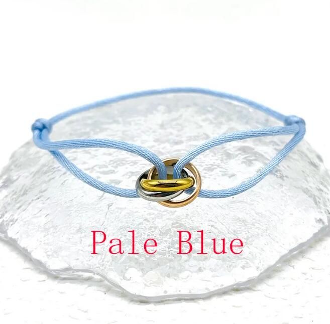 4 # bleu pâle