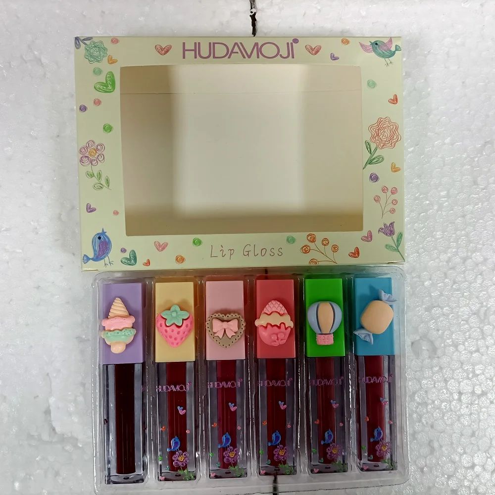 Kleur: Moji Lip Gloss 2Size: volledige grootte