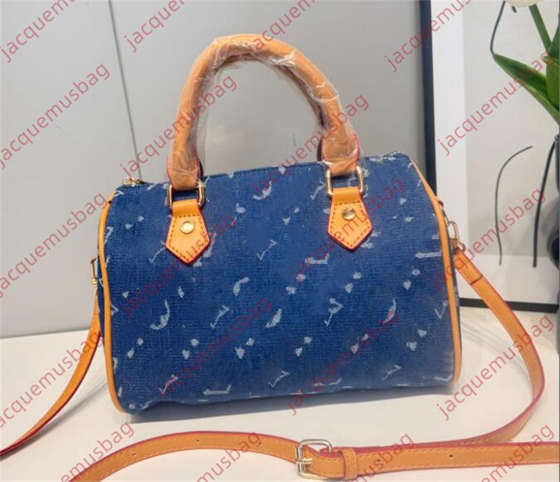 A10 size:25*16*18cm