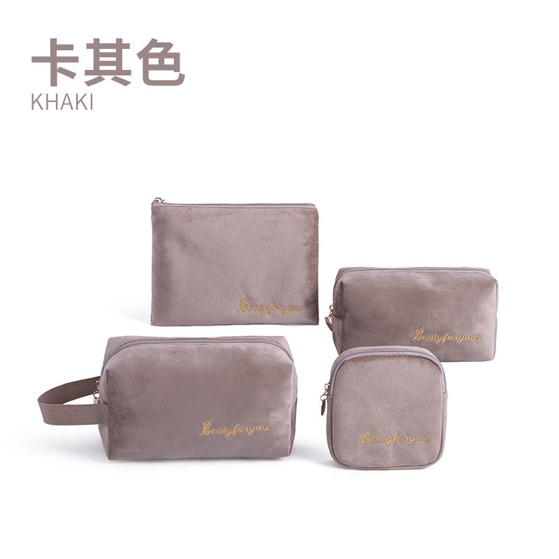 Khaki [set a quattro pezzi]