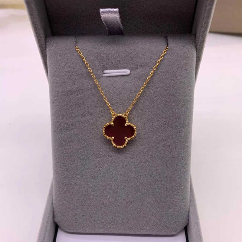 Collier d'agate rouge sans diamant à Gol