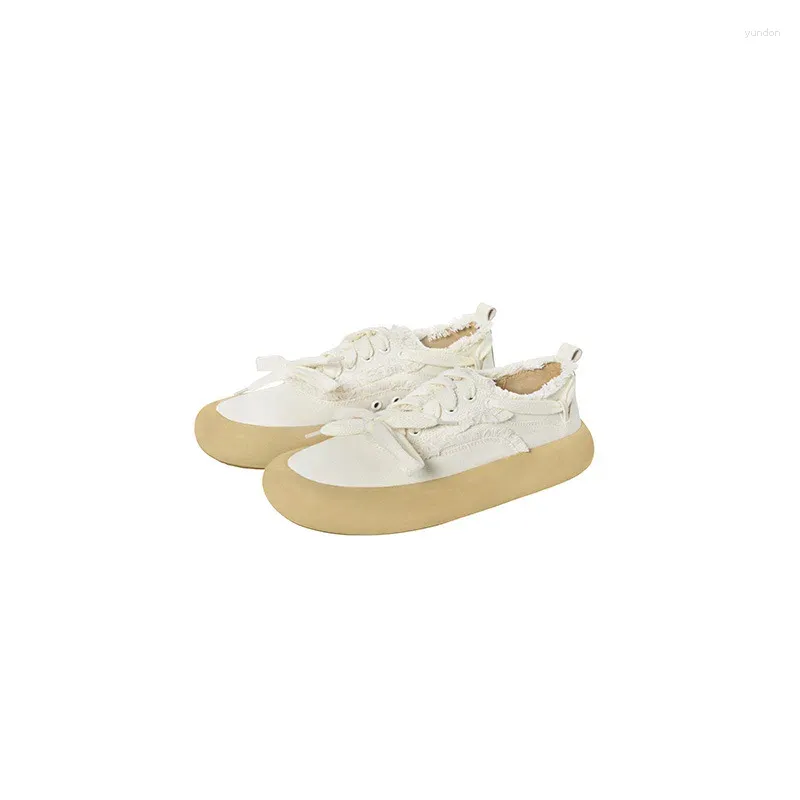 Beige (single shoe)