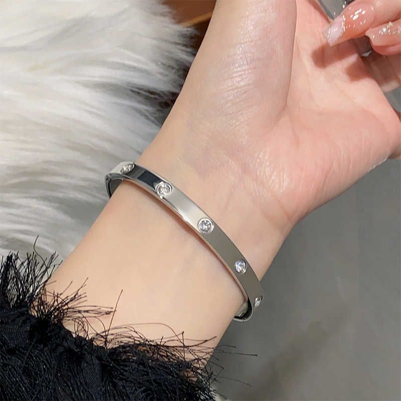 Z008 Ten Bracelet Silver