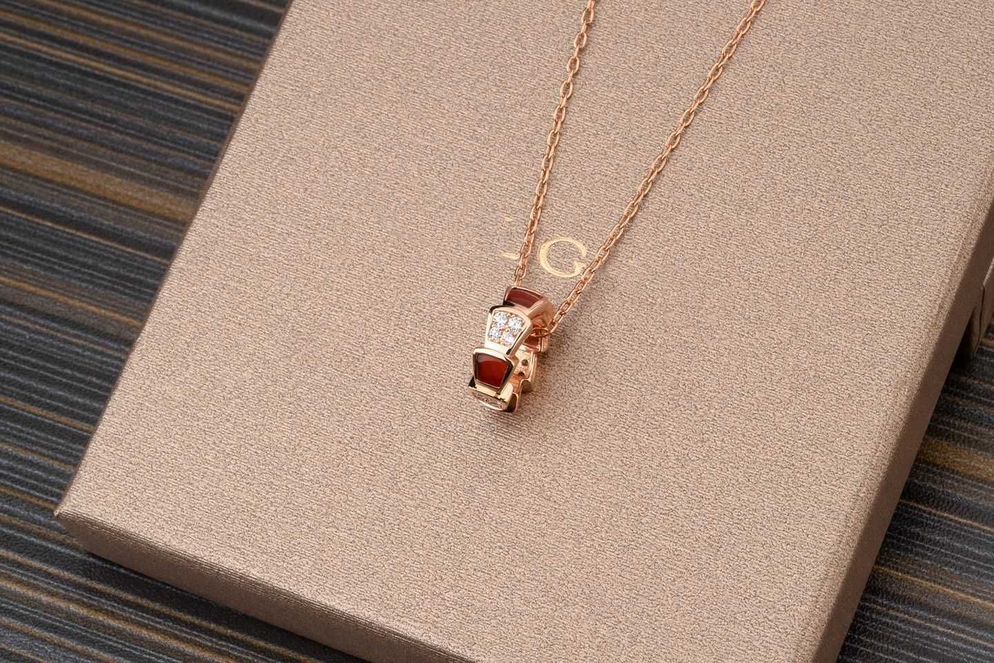 Rose Gold Red Shell Diamond Snake Bone