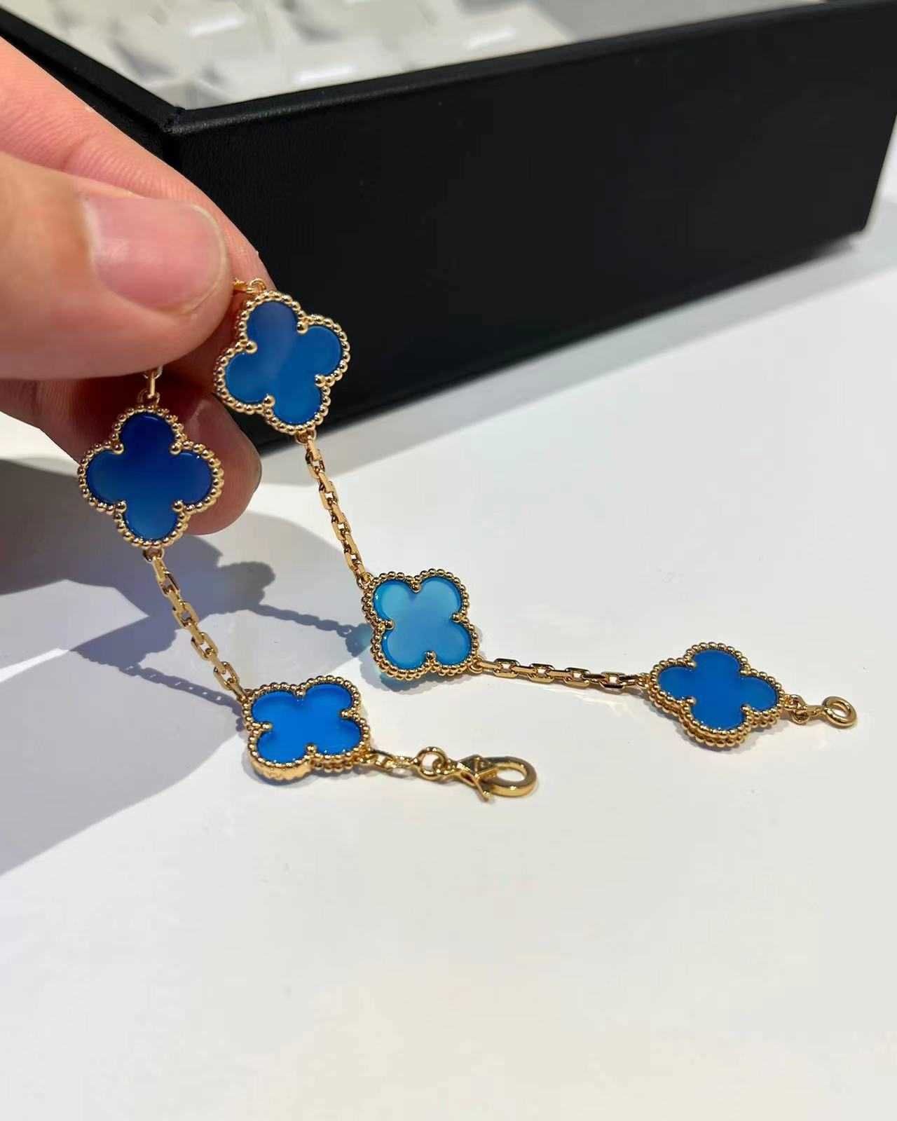 Klein Blue Five-flower Bracelet