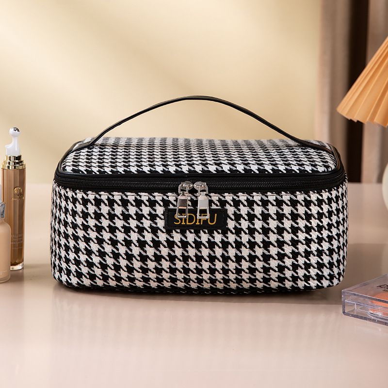 Houndstooth C -stil