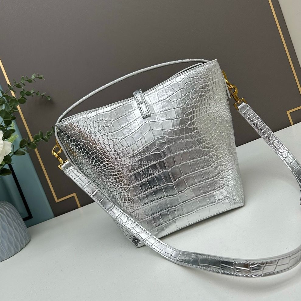 LE37Silver 25cm