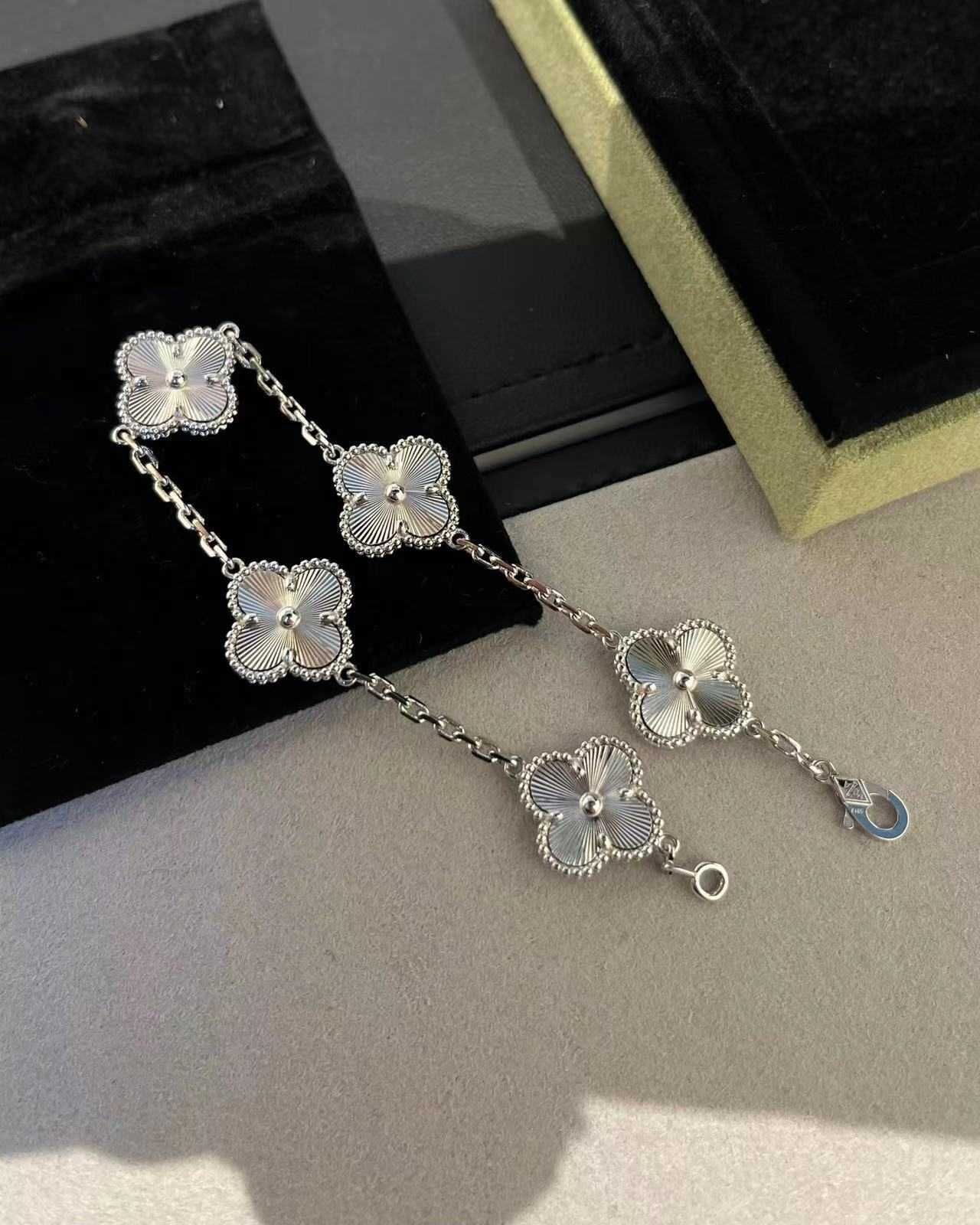 Silver Laser Five Flower Bracelet