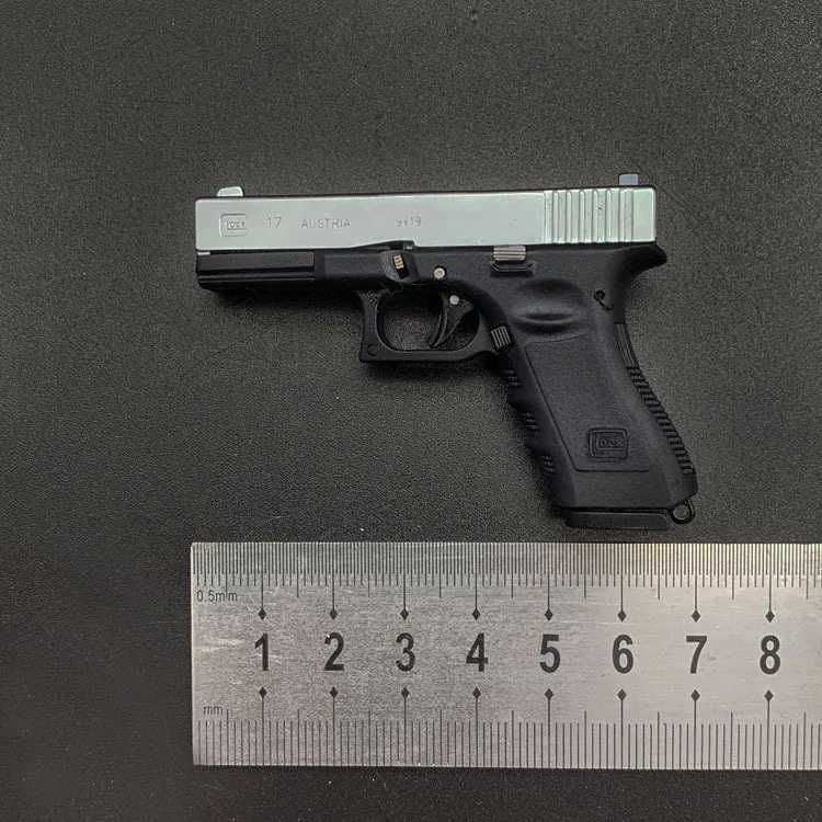 G17 Silver Black