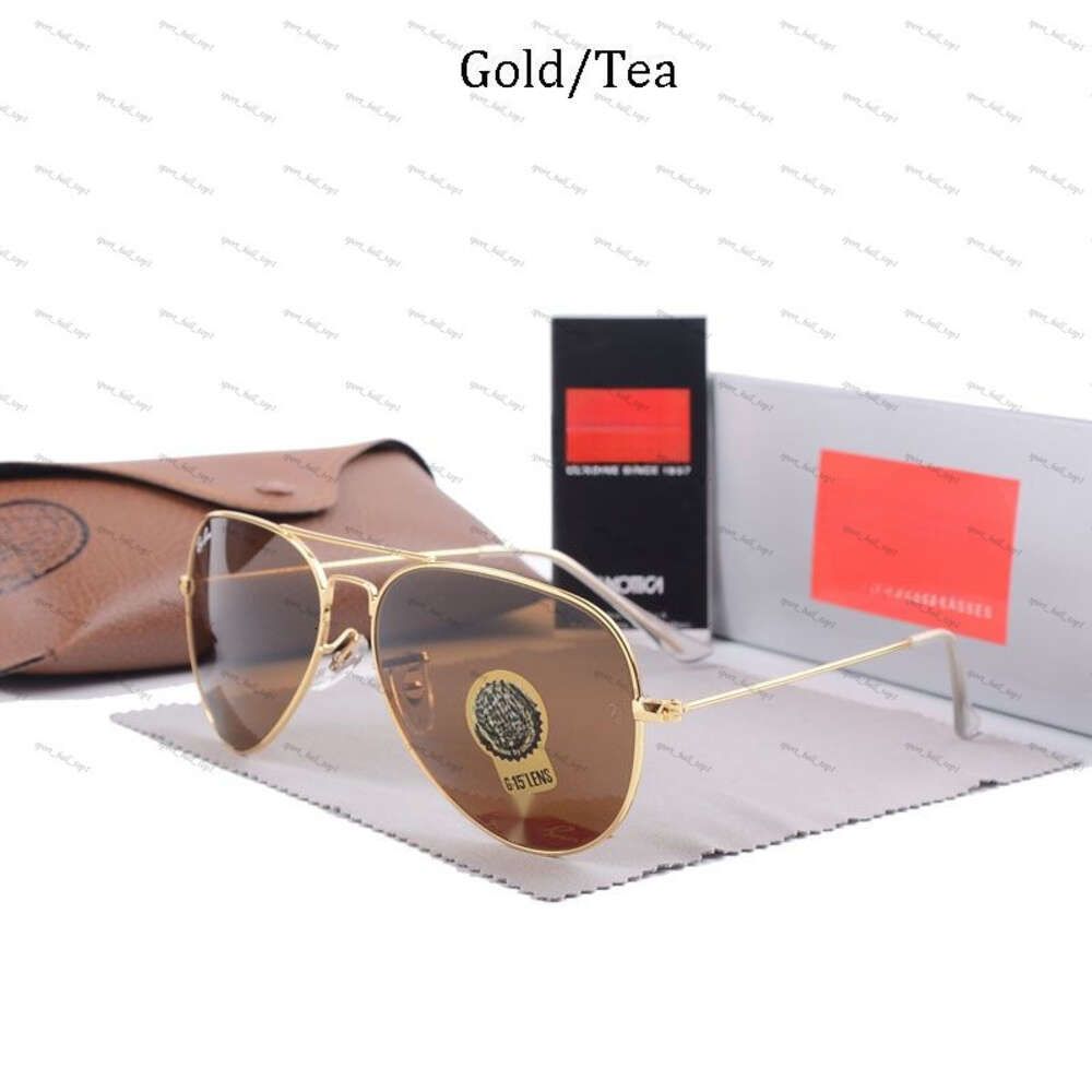 Golden frame tea slices