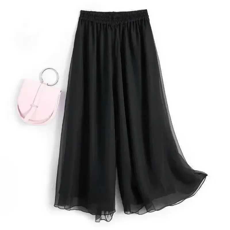 Black Chiffon (crop)