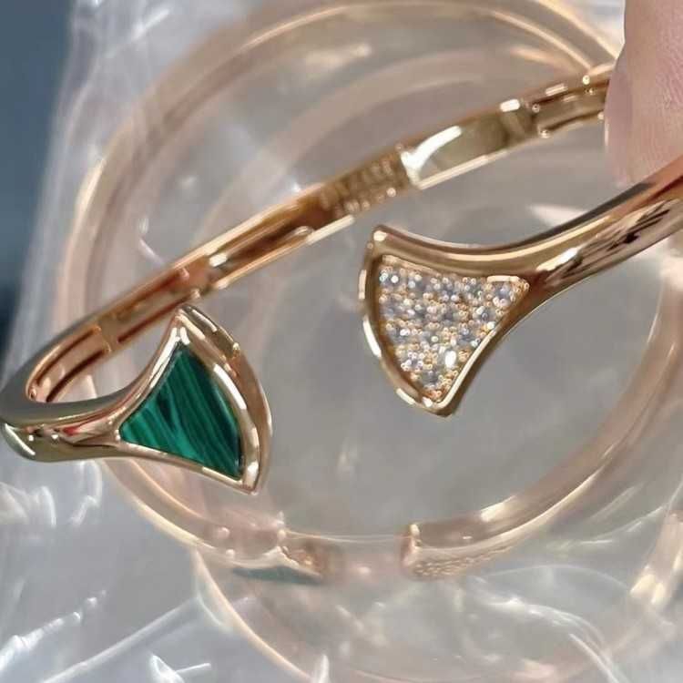 Bransoletka diamentowa z zielonej skorupą różową złotą