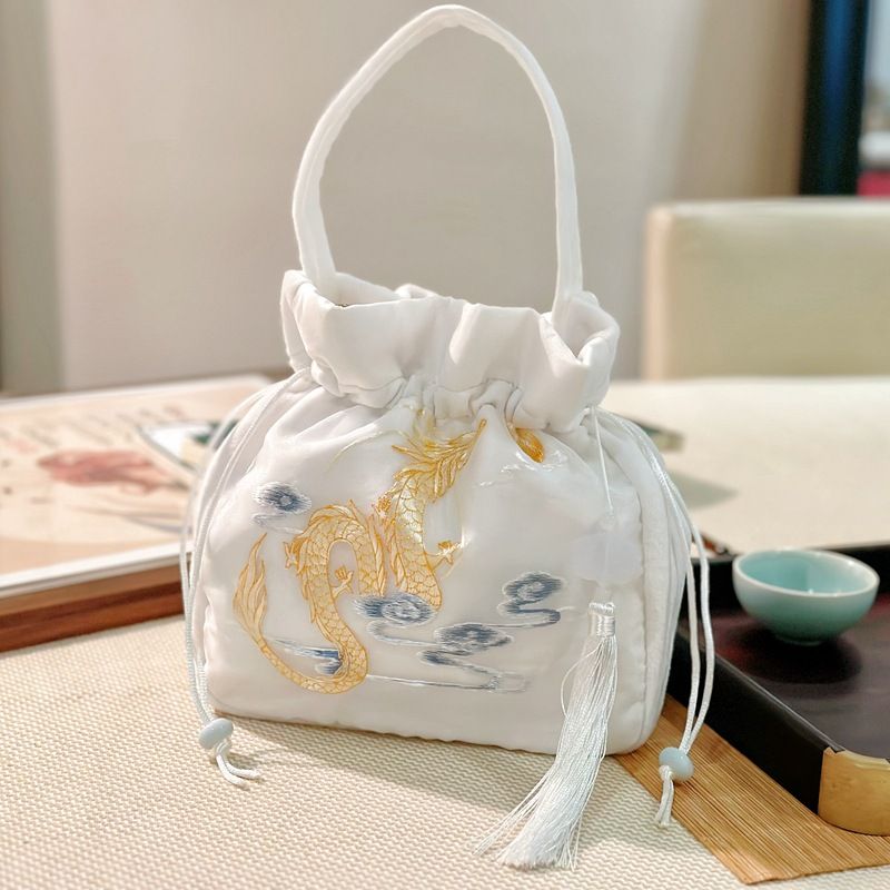 Plush bucket bag + white moiré dragon +