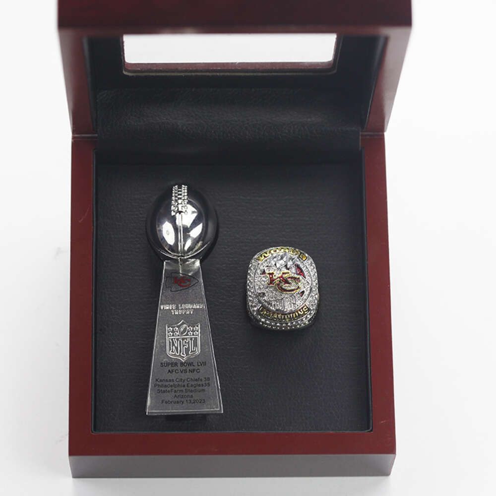 15th Mahomes+engraved Trophy+wooden Box