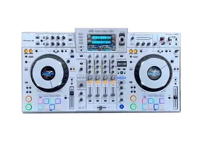 CDJ-XZ witte huid