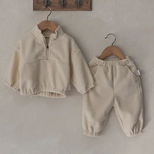 Y8280 beige