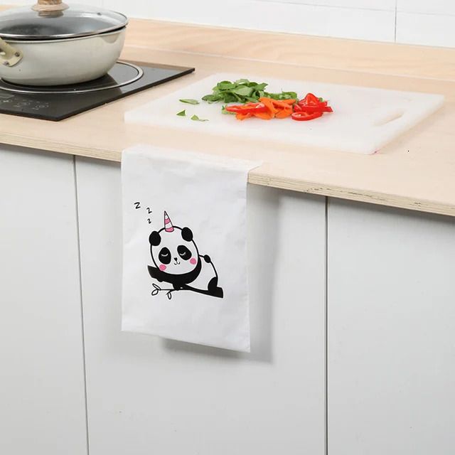 Sömnig liten panda