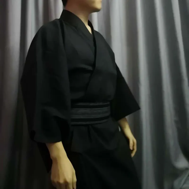 Черный кимоно Оби.