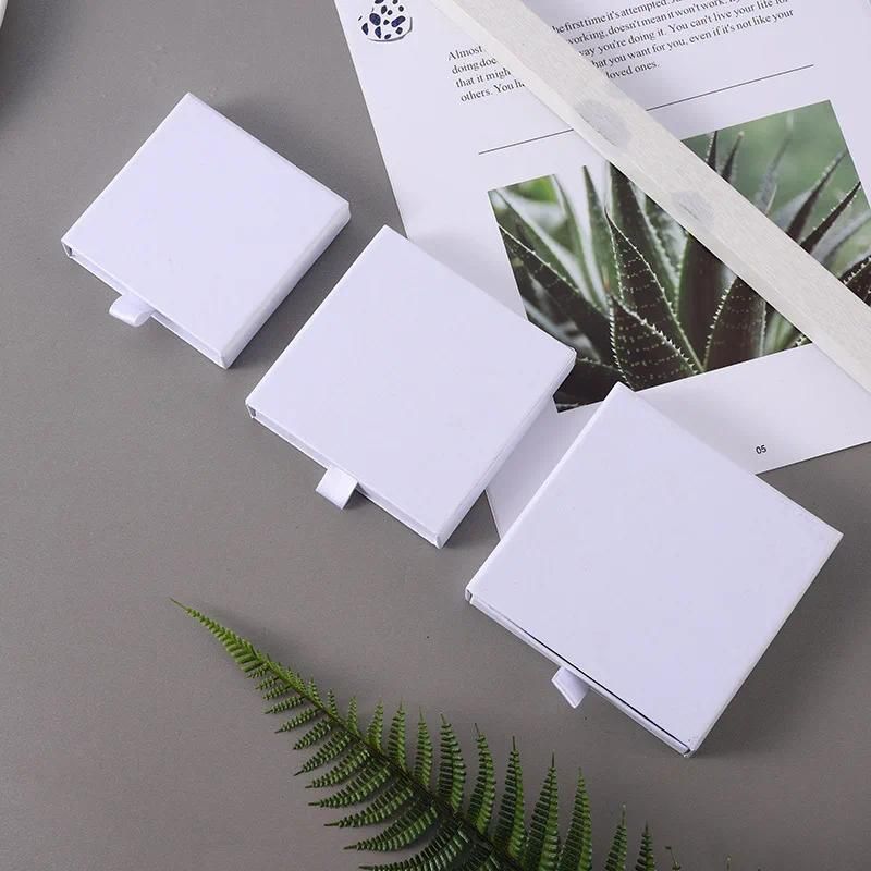 8x8x1.7cm White