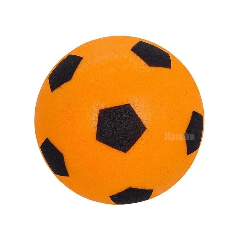 18 cm stille voetbal