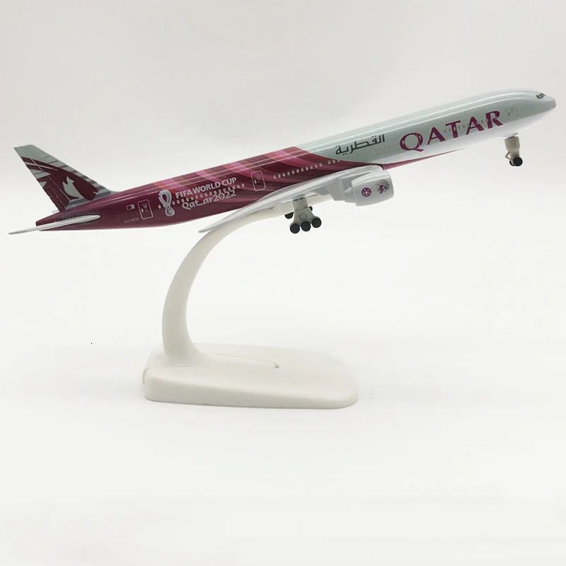 カタールB777