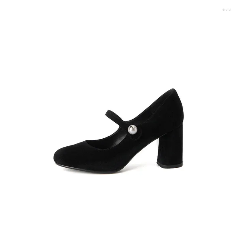 black 7.5cm heel