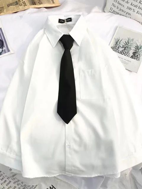 Cravate b blanche