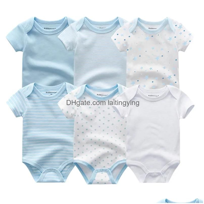 Vêtements de bébé 6210