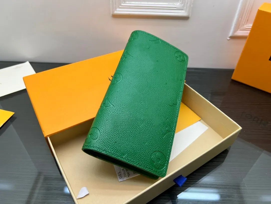 Green long wallet