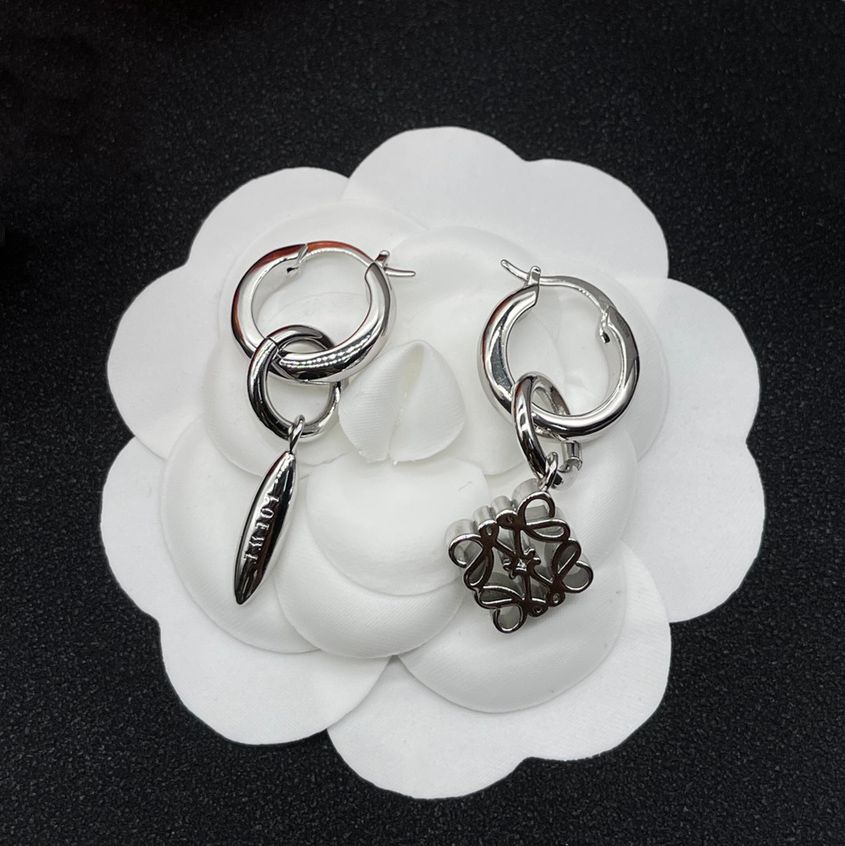 2# silver earrings