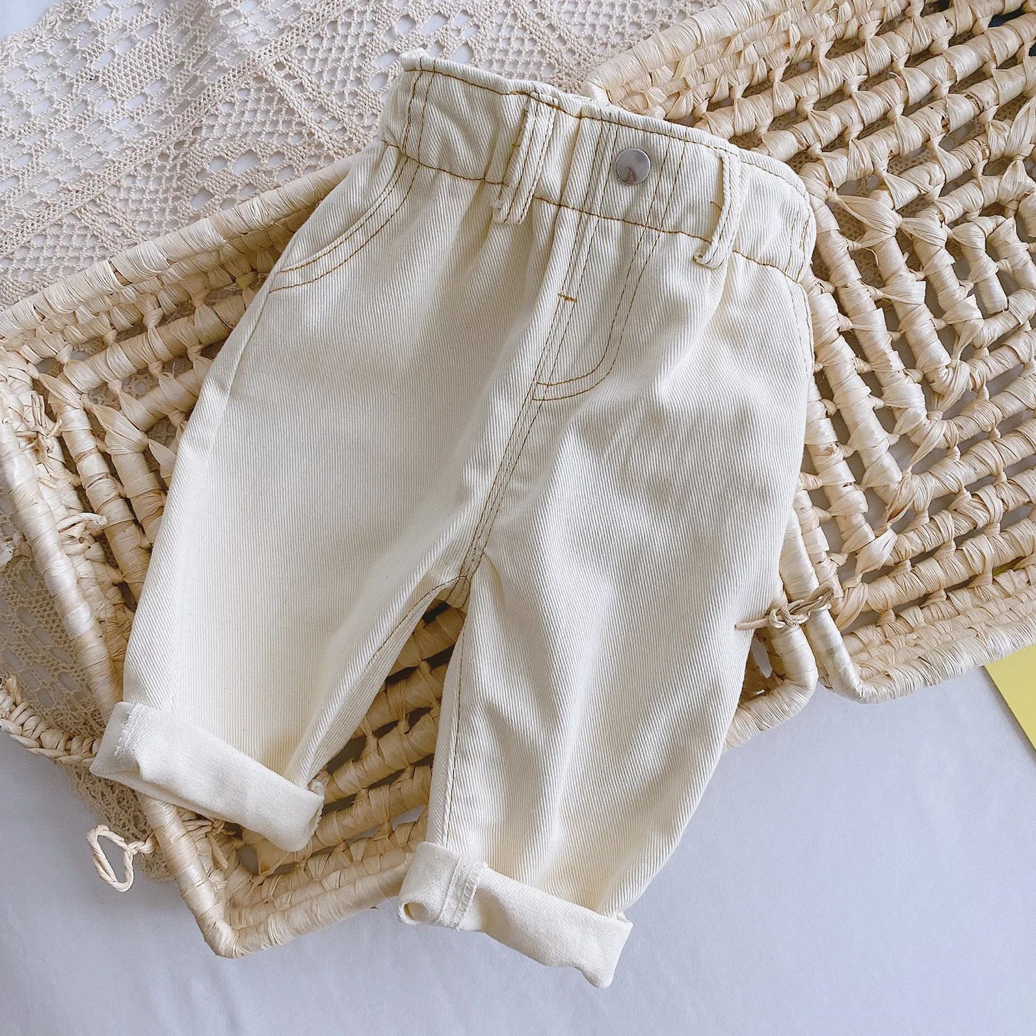 Colore: beige Taglia bambino: 4T