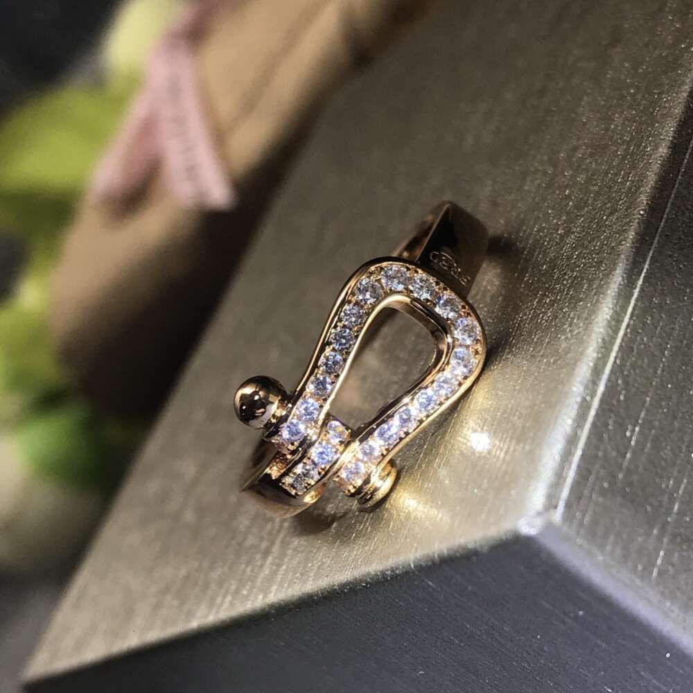 Wide Rose Gold Diamond