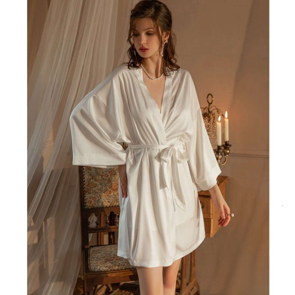 White (robe+belt)