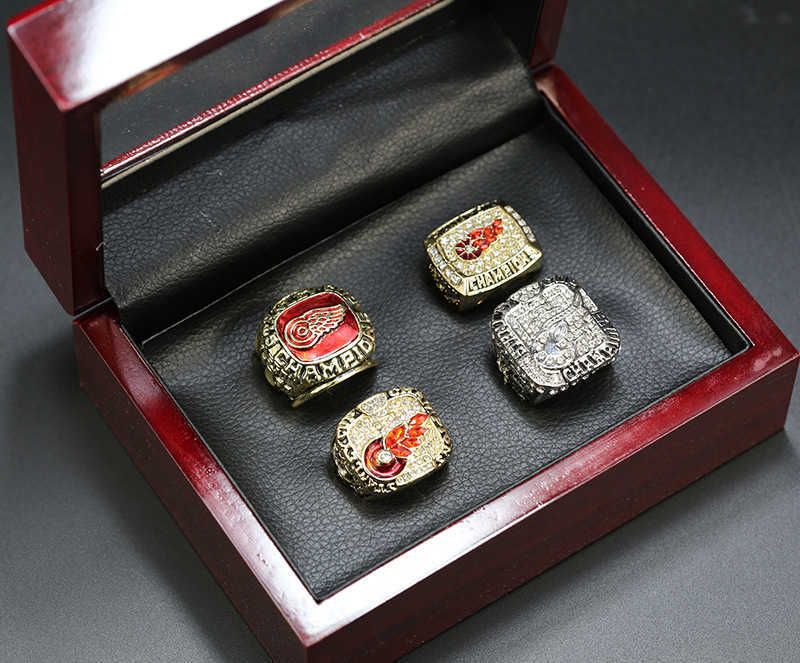 4 Rings + Box