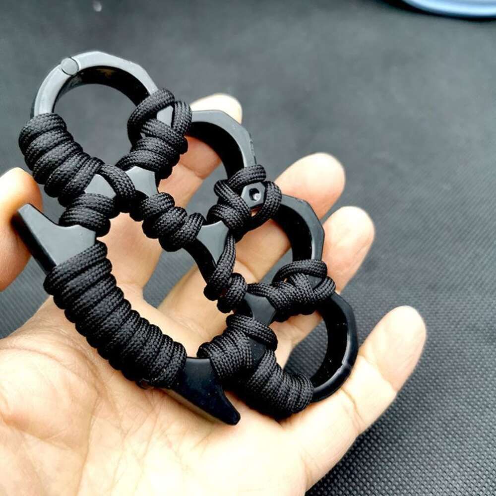 M47- Black four finger buckle with tying