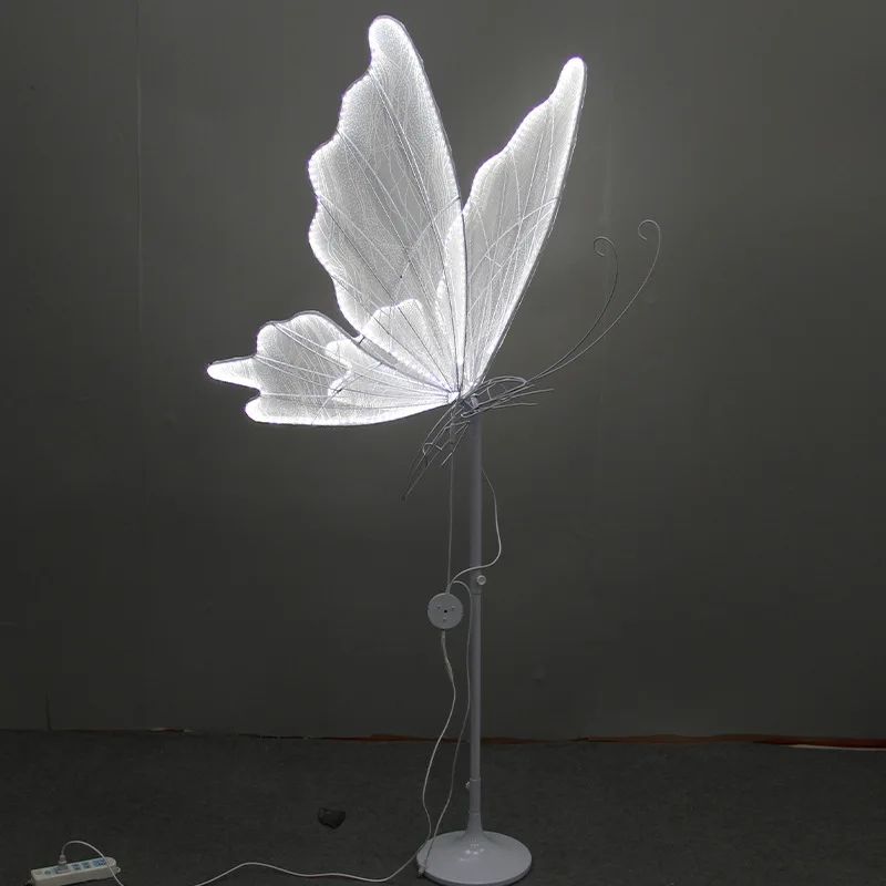 lumière blanche 100 cm de haut petite taille