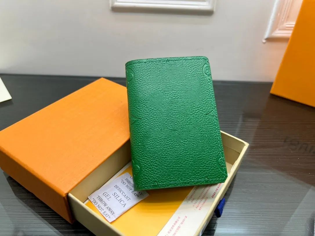 Green Card Holder