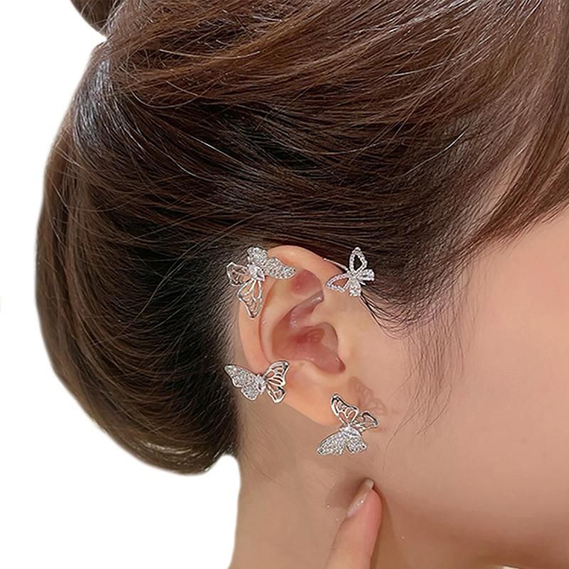 Oreille droite en argent de Chine