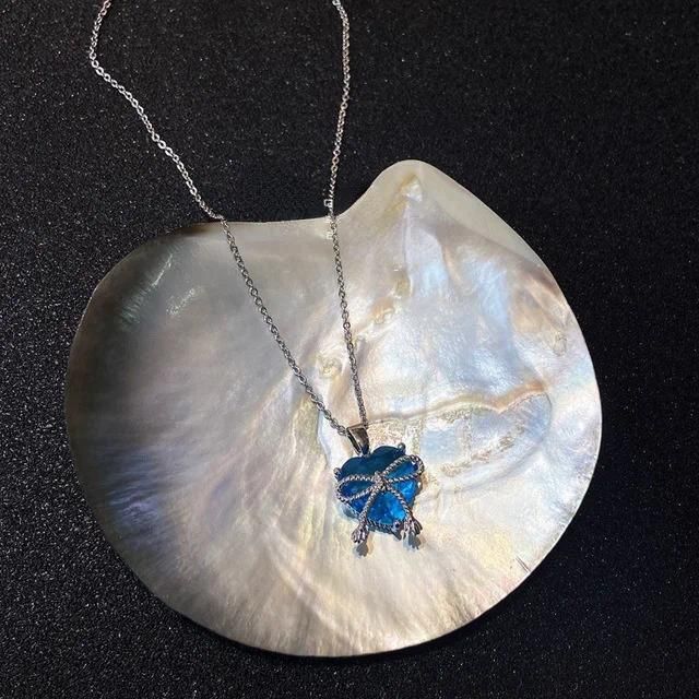 Blauwe ketting