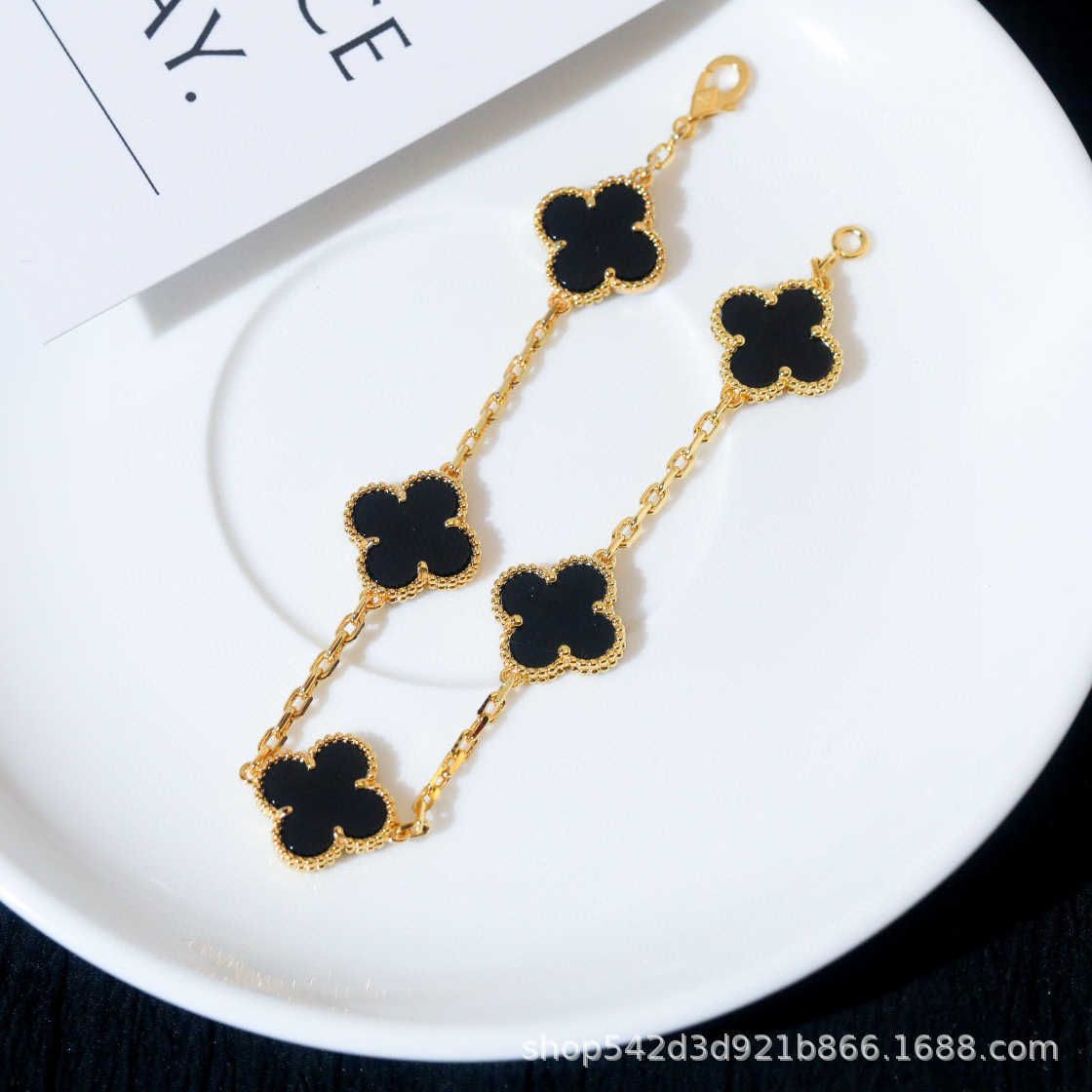 (gold) Black Agate Five Flower Bracelet