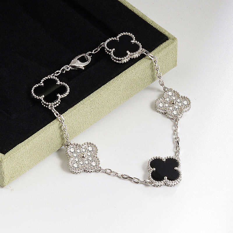 Diamant noir en or blanc