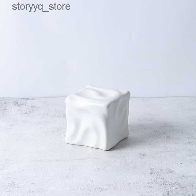 White 10x10x10cm