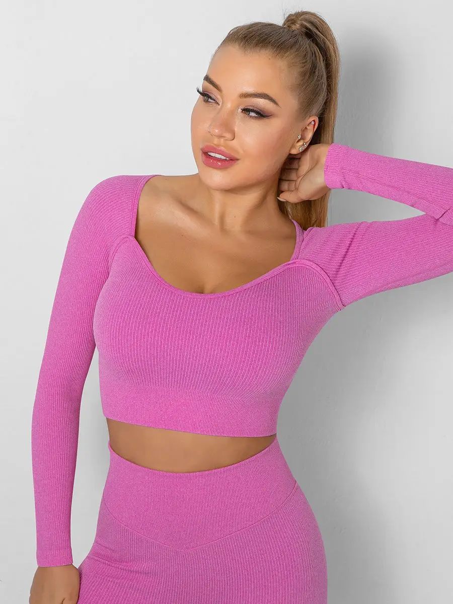 pink top