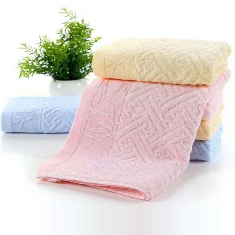 Полосатое бамбуковое полотенце