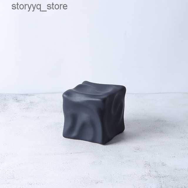 Black 10x10x10cm