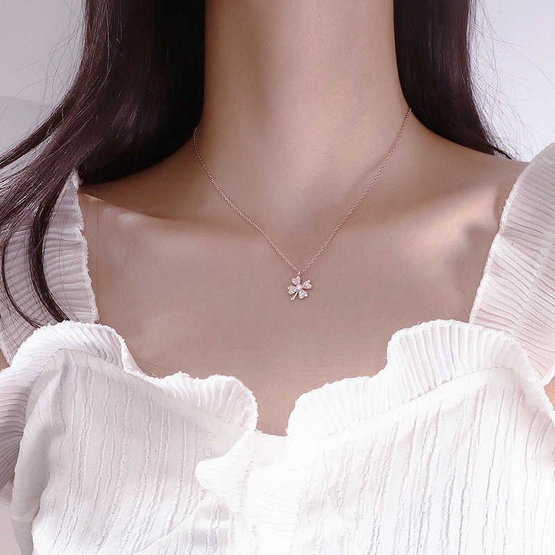 Volledige Diamond Four Leaf Grass ketting