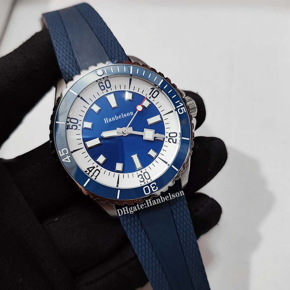 2. pulseira azul com mostrador azul