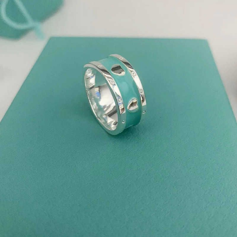 Anillo de corazón del esmalte