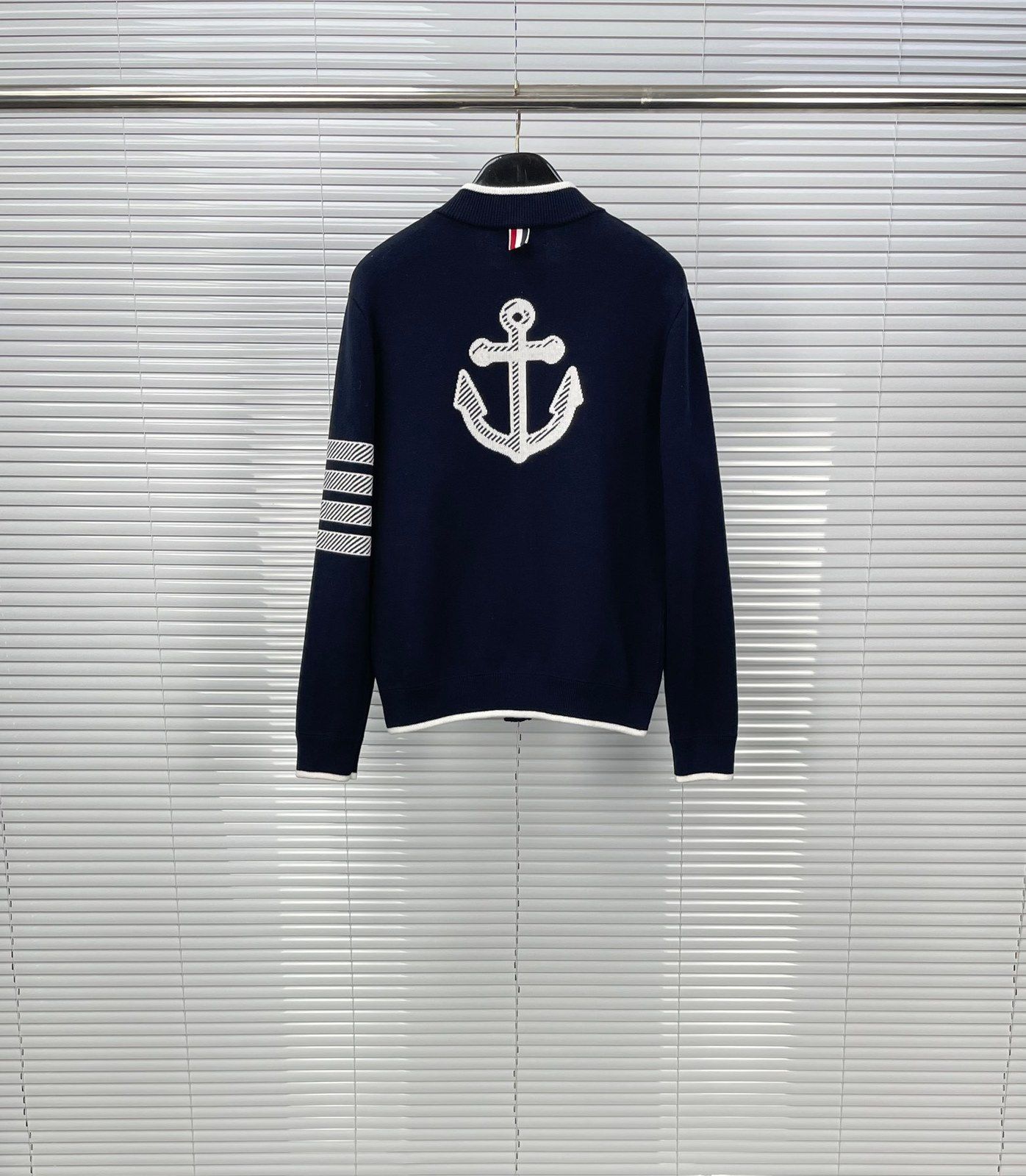 Navy blau