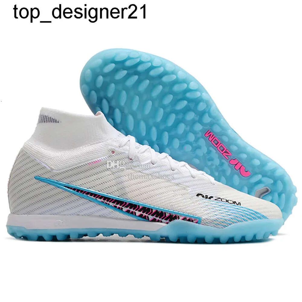 Women's indoor football clearance shoes